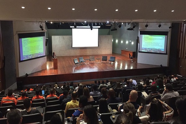 Seminário Emergência Ambiental Dentro