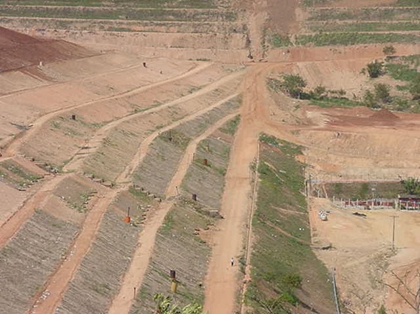 RESÍDUOS SÓLIDOS URBANOS 2 dentro